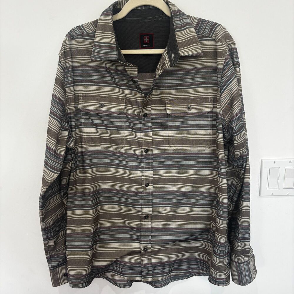 SwissTech Grey White Striped Button Down Shirt Men’s Large 42-44